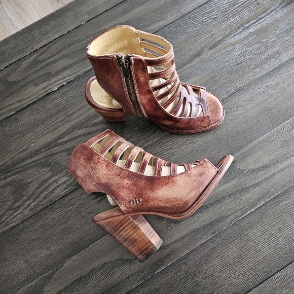 BedStu Occam Sandals In Teak Driftwood - Picture 5 of 9